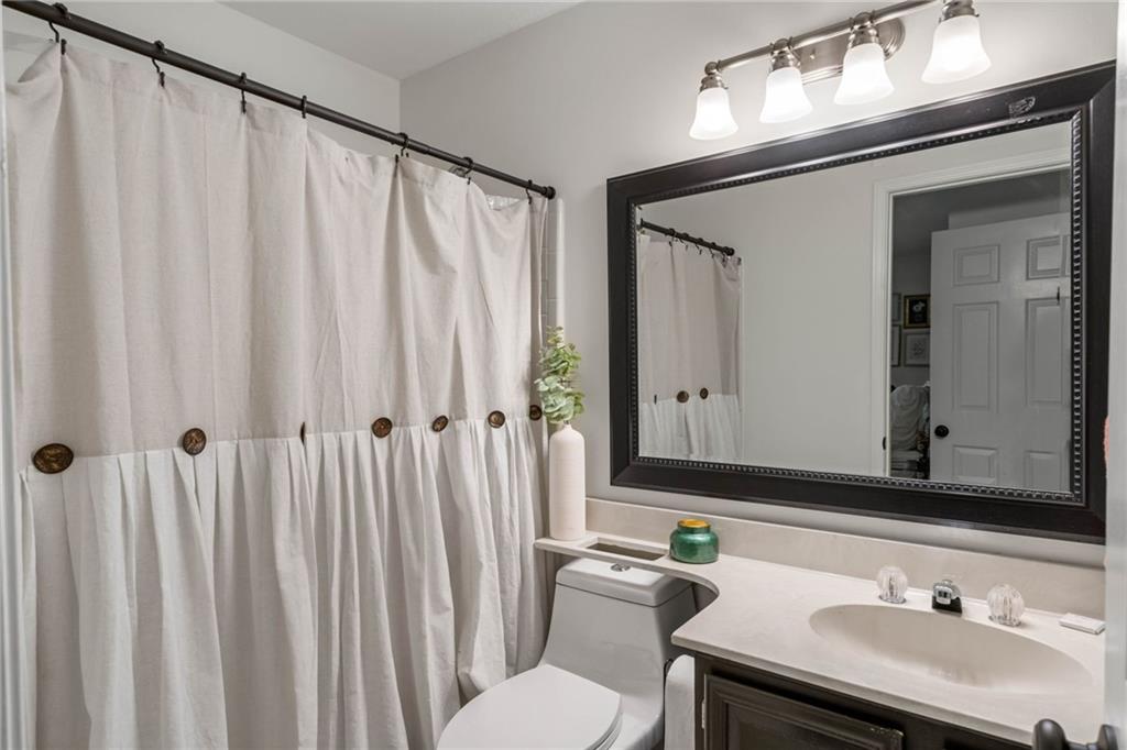 1136 Morningside Place NE