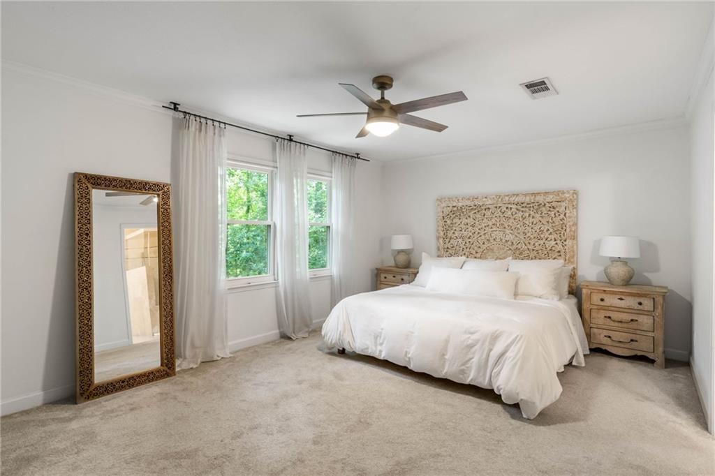 1136 Morningside Place NE