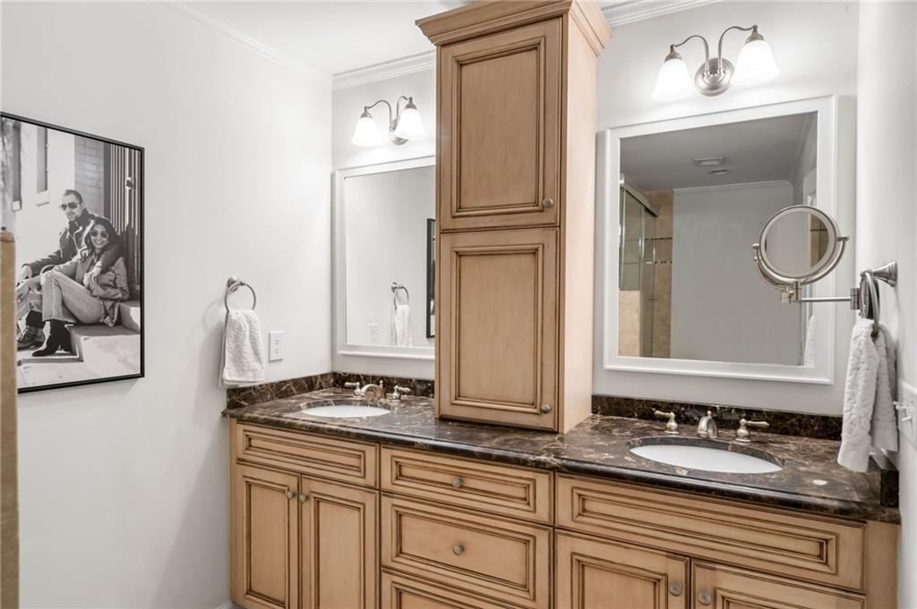 1136 Morningside Place NE