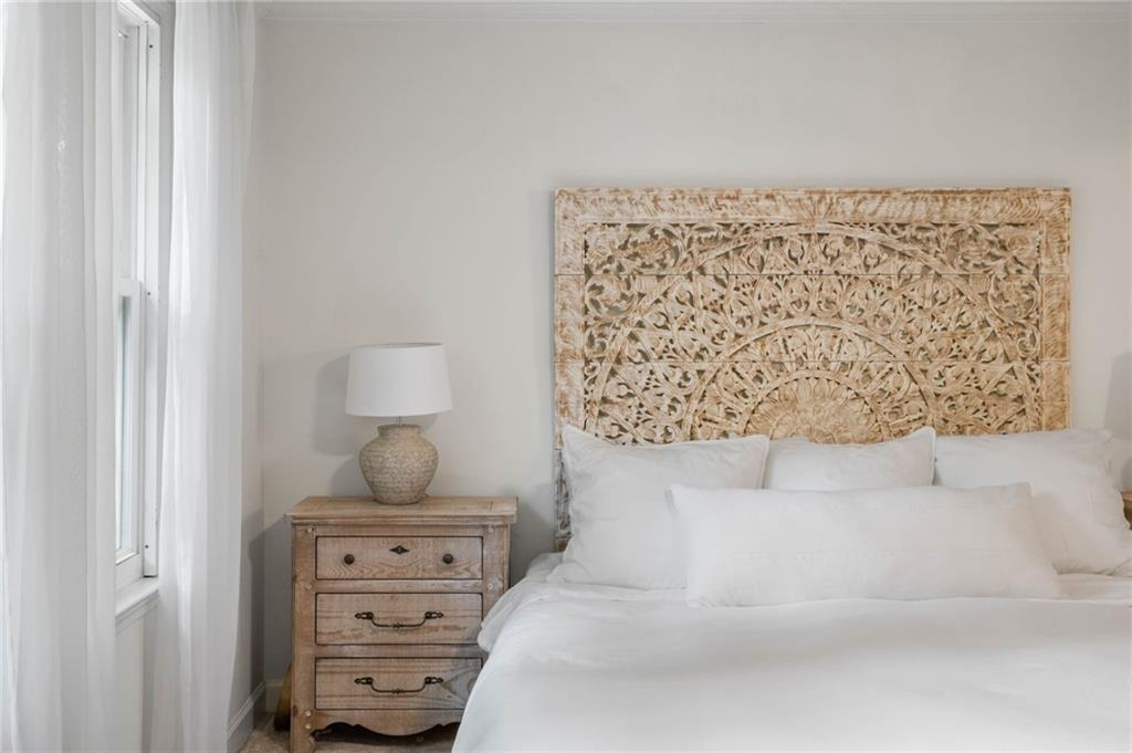 1136 Morningside Place NE