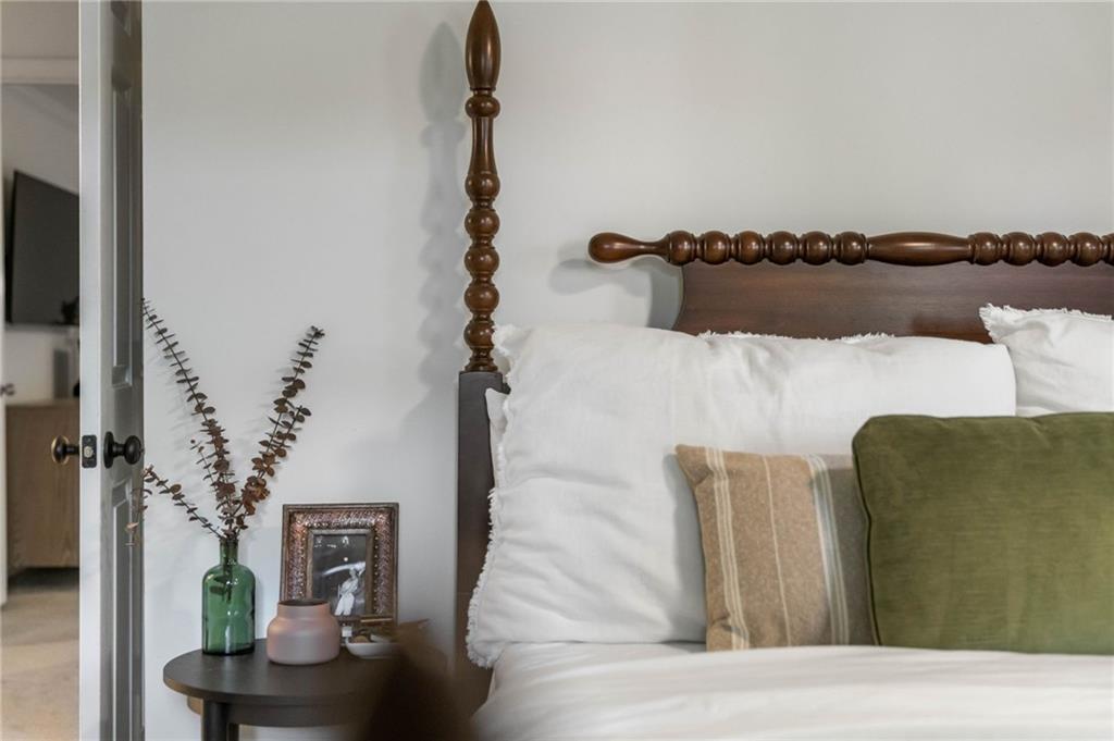 1136 Morningside Place NE