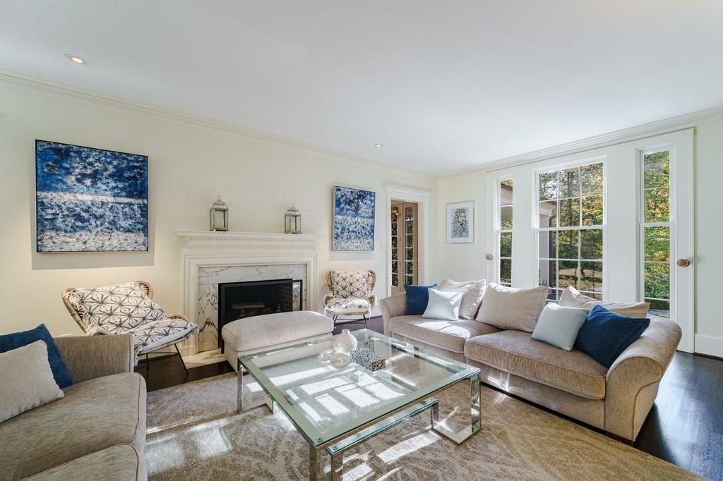 1442 W Wesley Road NW