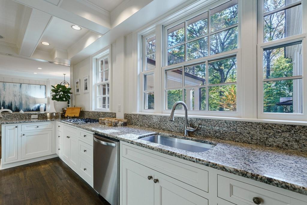 1442 W Wesley Road NW