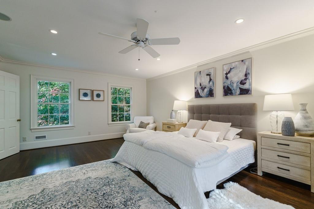 1442 W Wesley Road NW