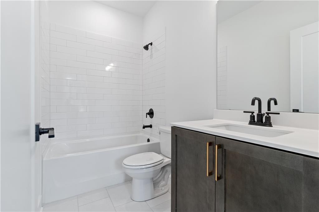 305 Walker Avenue Drive Unit 123