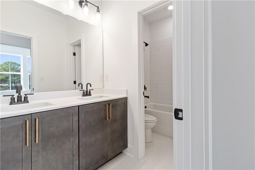 305 Walker Avenue Drive Unit 123