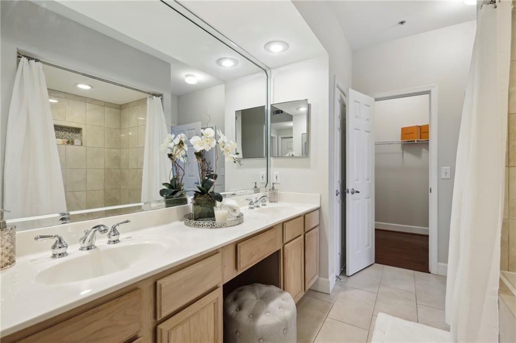 3777 Peachtree Road NE Unit 1034