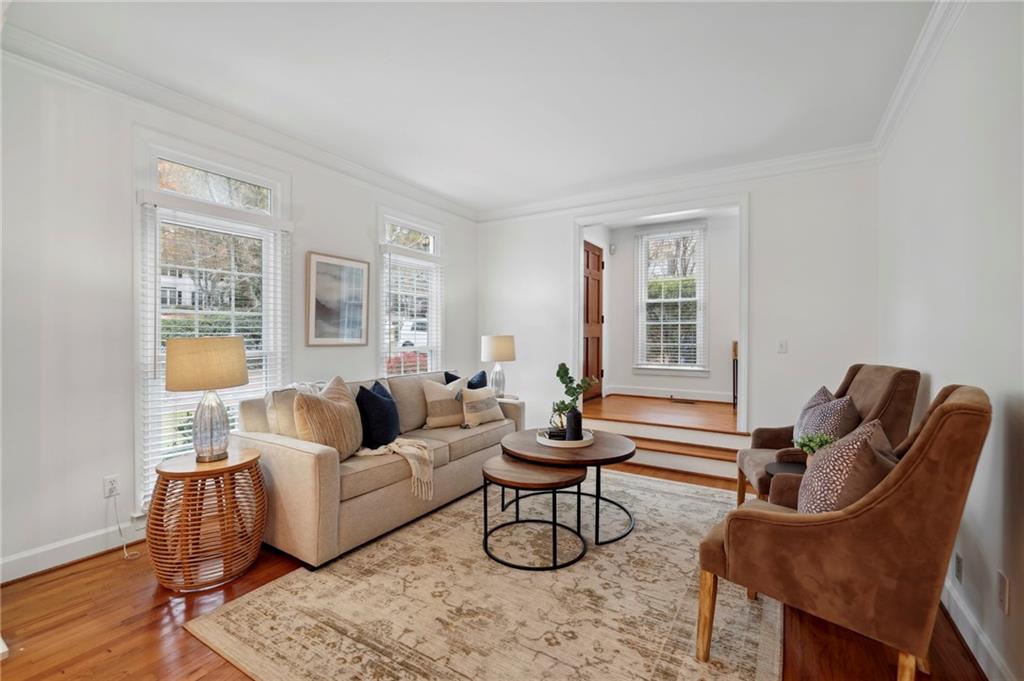 3327 Alden Place Drive NE