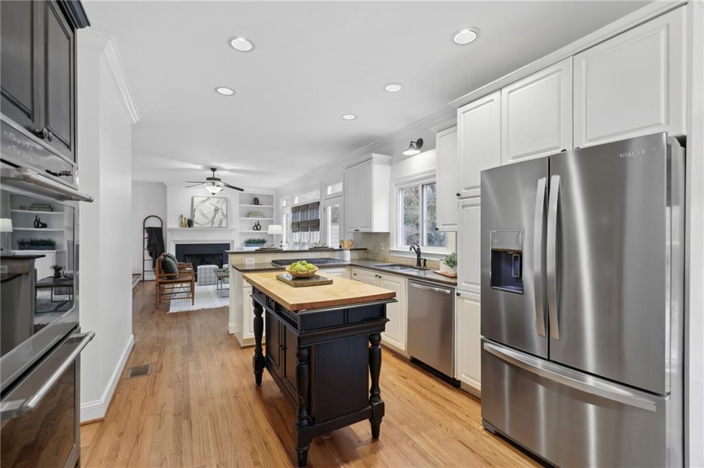 3327 Alden Place Drive NE