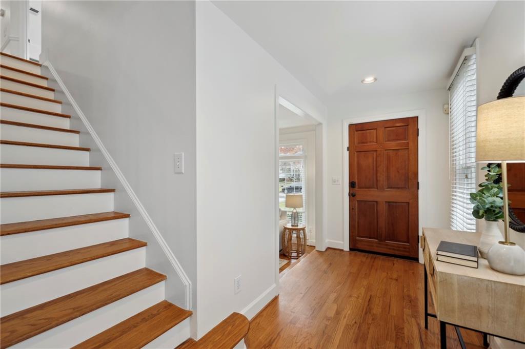 3327 Alden Place Drive NE