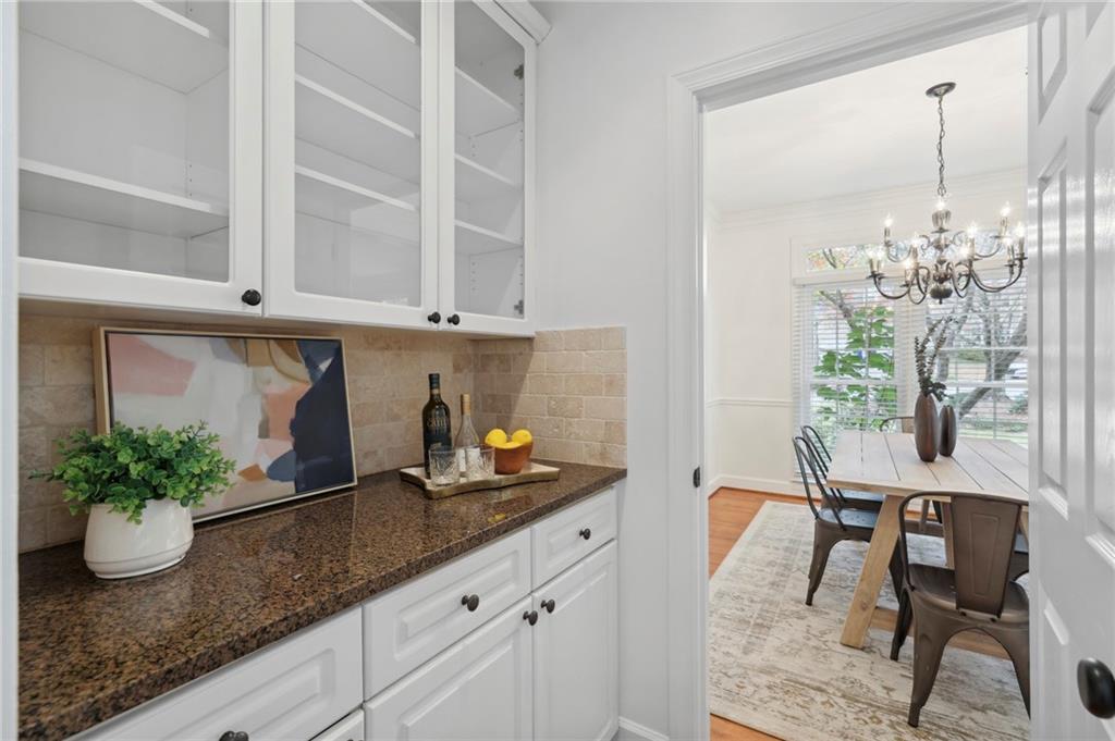 3327 Alden Place Drive NE