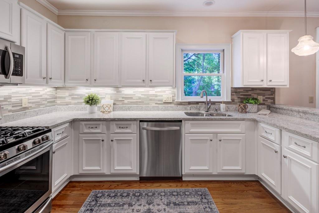 1200 Glendeven Court