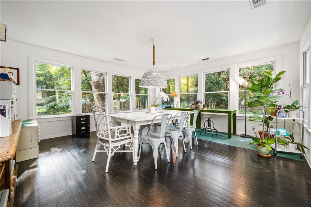 1733 Kellogg Springs Drive