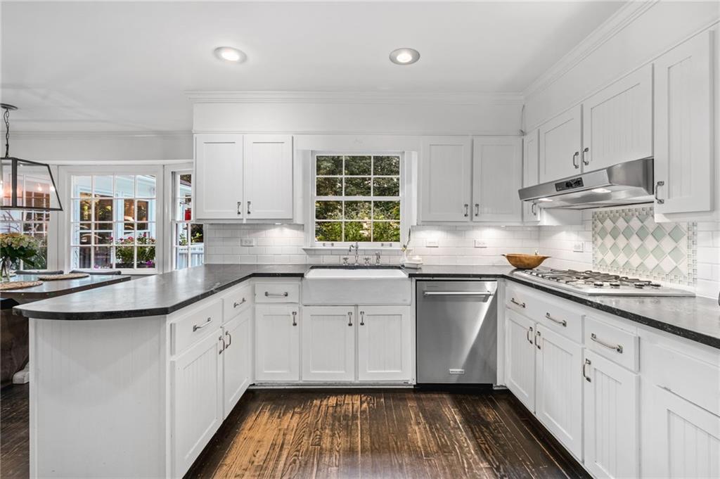 1733 Kellogg Springs Drive