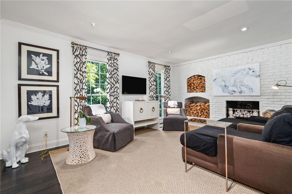 1733 Kellogg Springs Drive