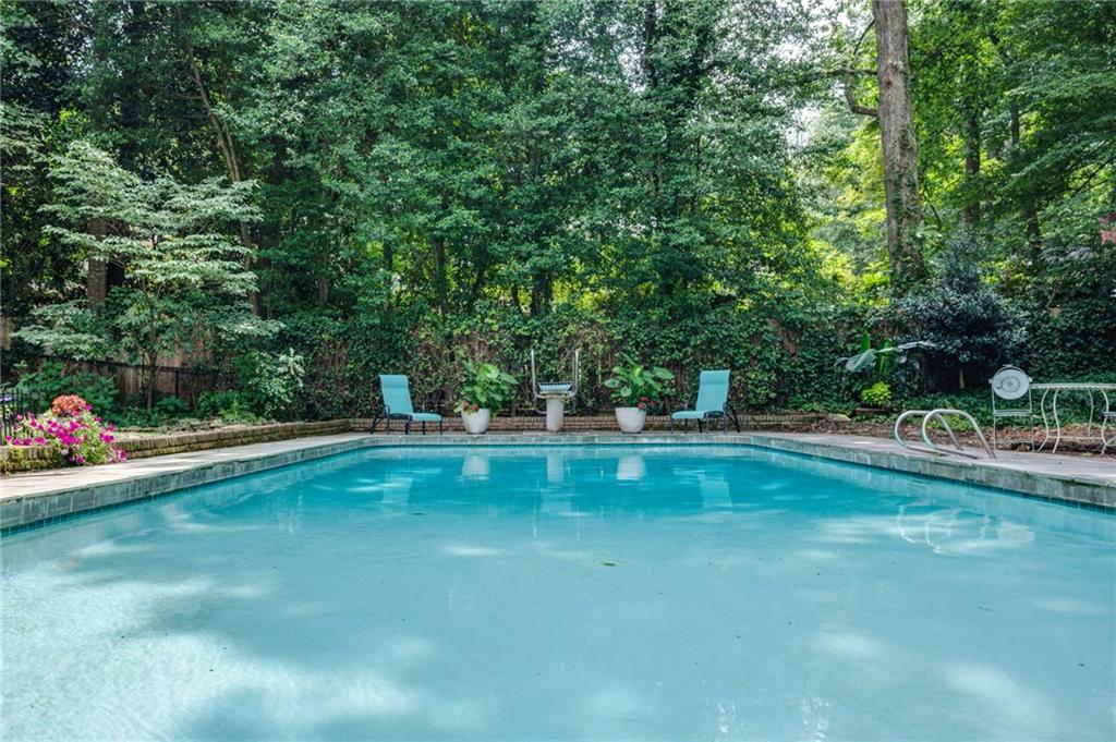 1733 Kellogg Springs Drive