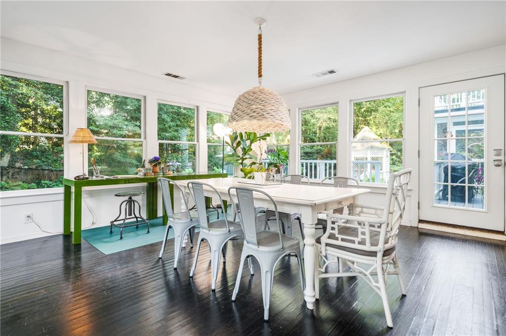 1733 Kellogg Springs Drive