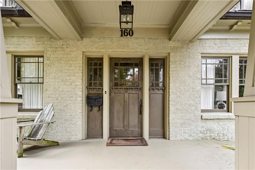 160 Huntington Road NE