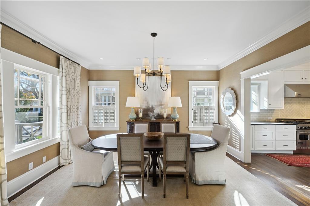 160 Huntington Road NE