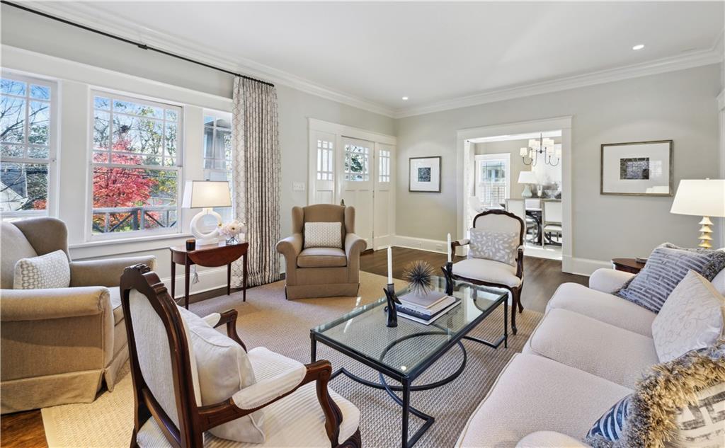 160 Huntington Road NE