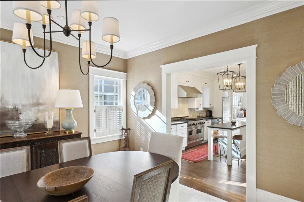 160 Huntington Road NE