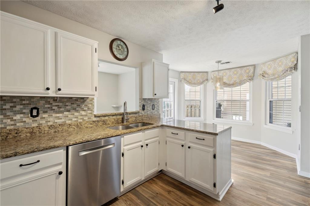 1135 Birchwood Lane
