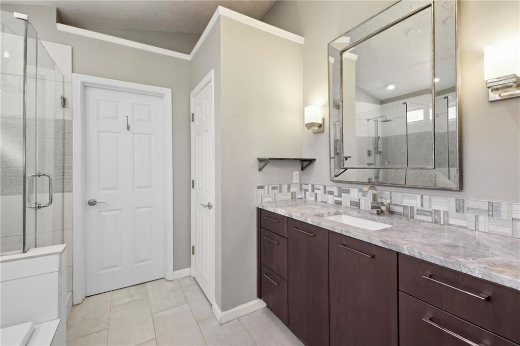 1135 Birchwood Lane
