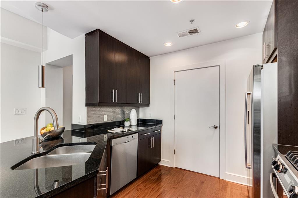 222 12th Street NE Unit 1104