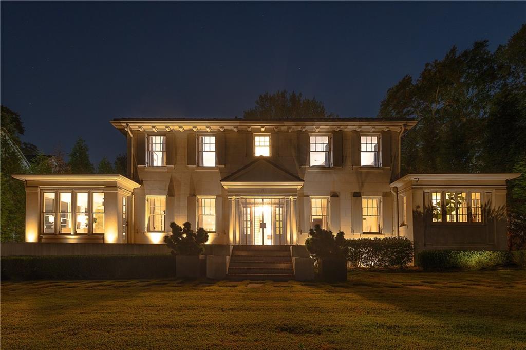 11 Palisades Road NE