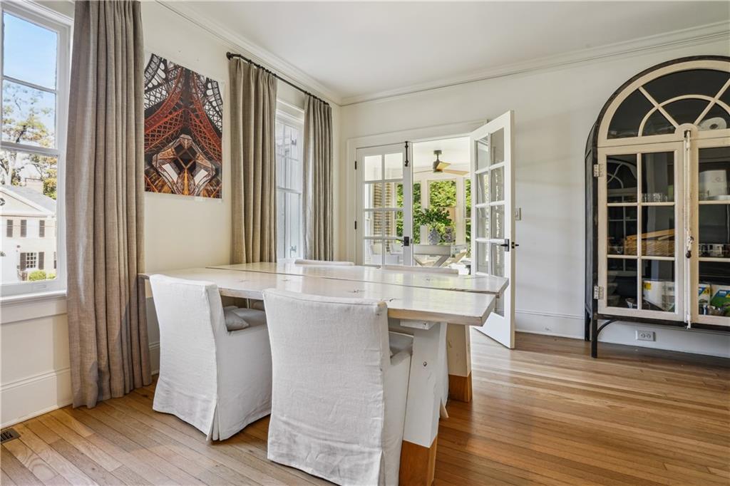 11 Palisades Road NE