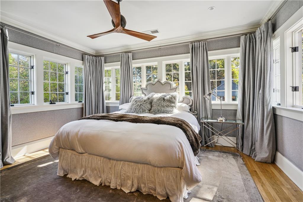 11 Palisades Road NE