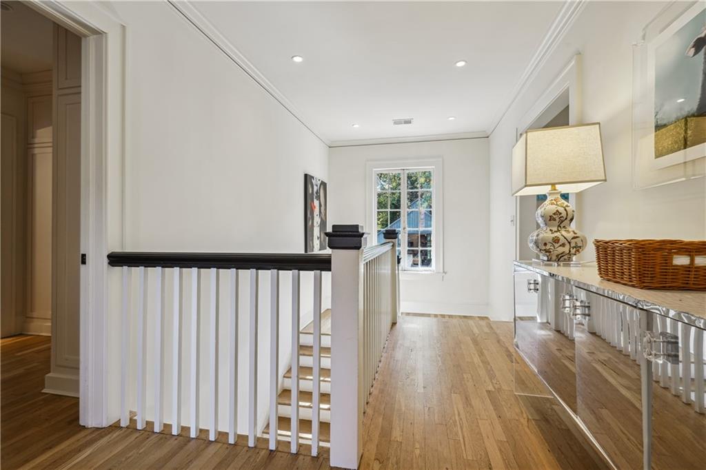 11 Palisades Road NE