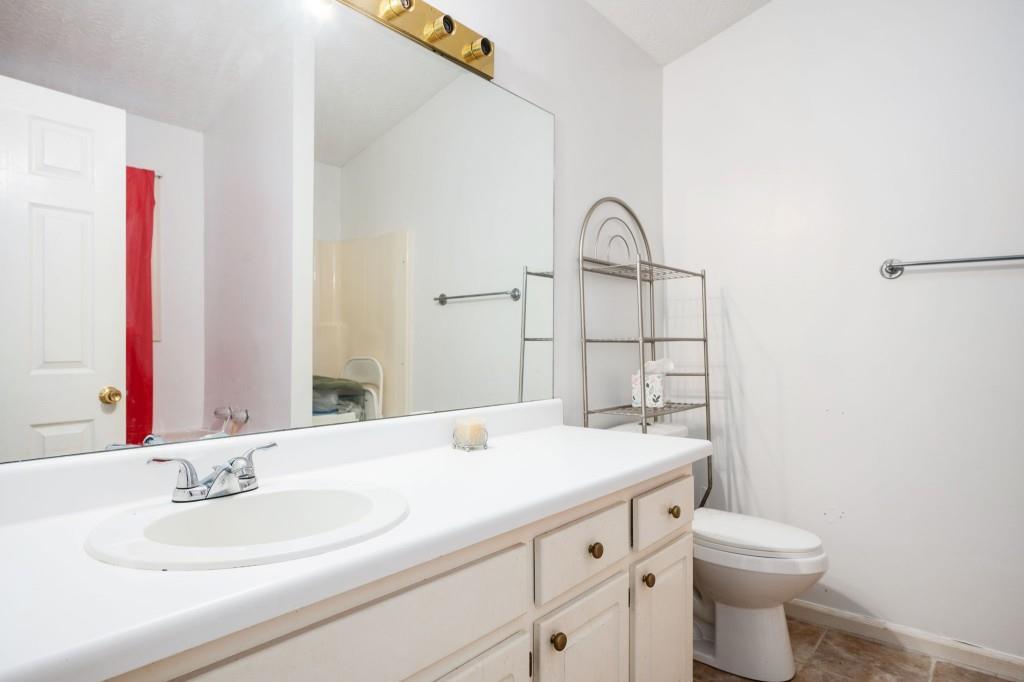 3404 Vernon Court SE