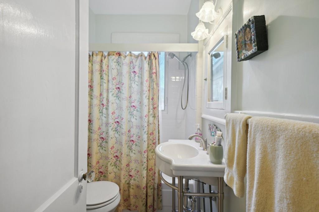 1414 North Avenue NE