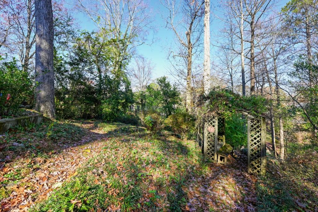 1414 North Avenue NE