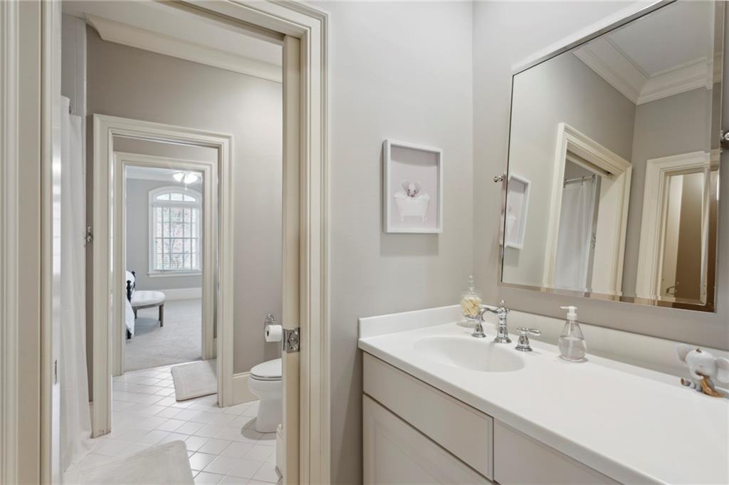 1720 Doncaster Drive NE