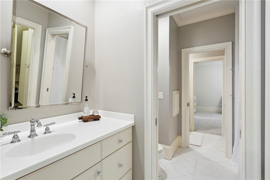 1720 Doncaster Drive NE