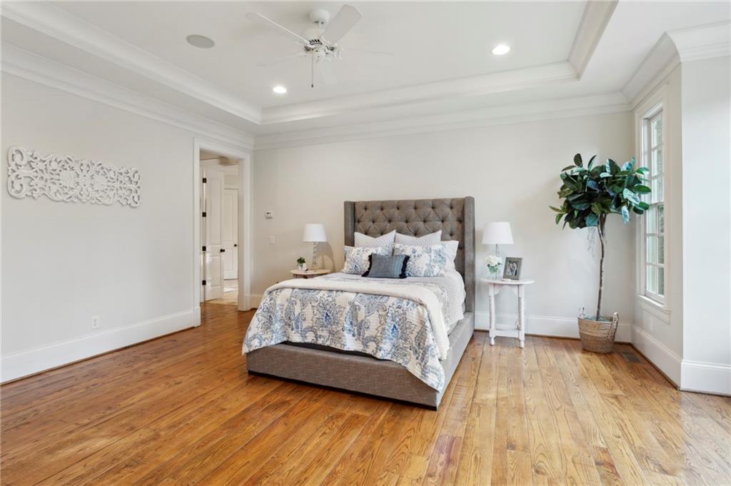 1720 Doncaster Drive NE