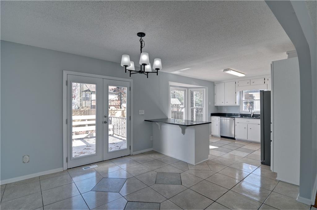 1192 Mountain Springs Drive NW