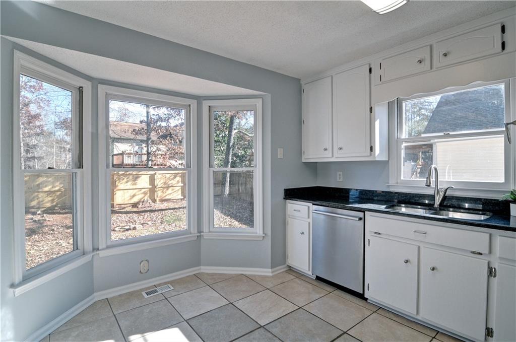 1192 Mountain Springs Drive NW