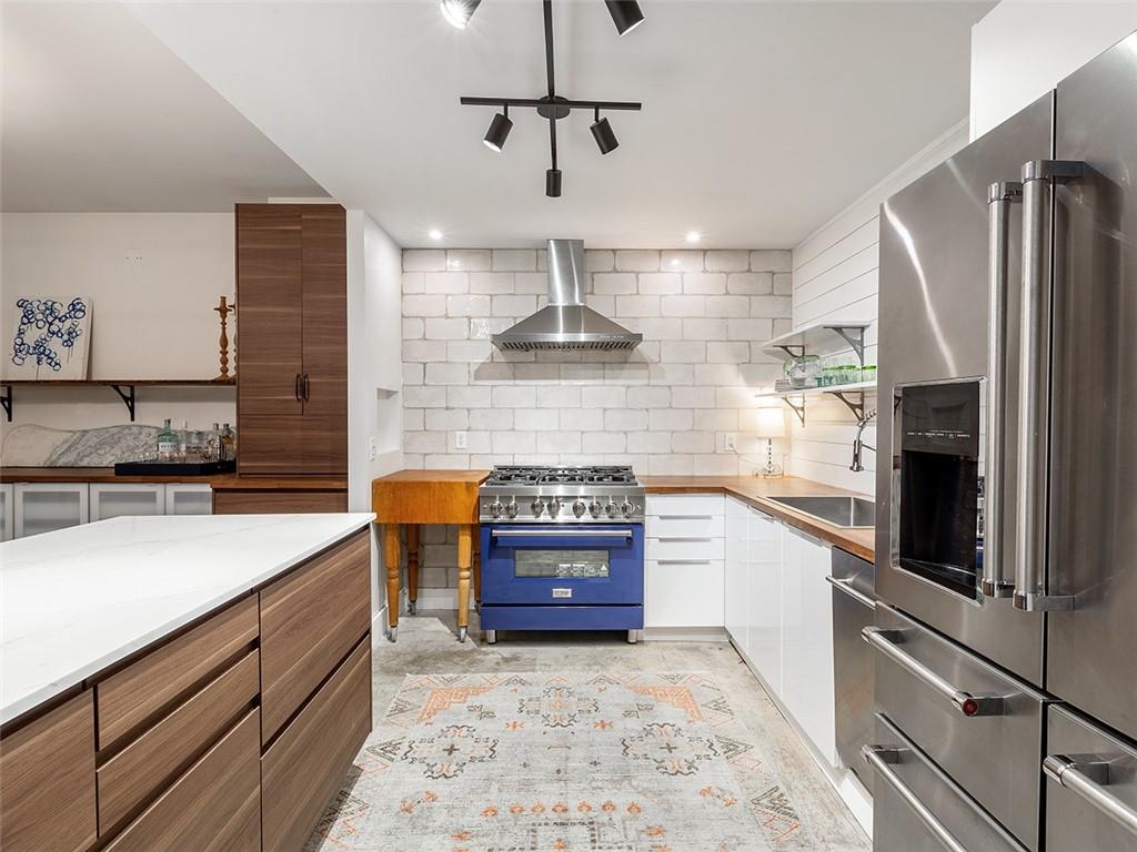 2632 Peachtree Road NW Unit B102