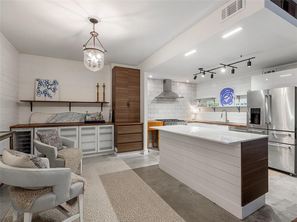 2632 Peachtree Road NW Unit B102