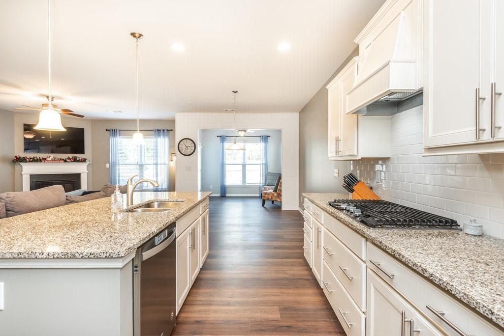 310 Pebblestone Lane