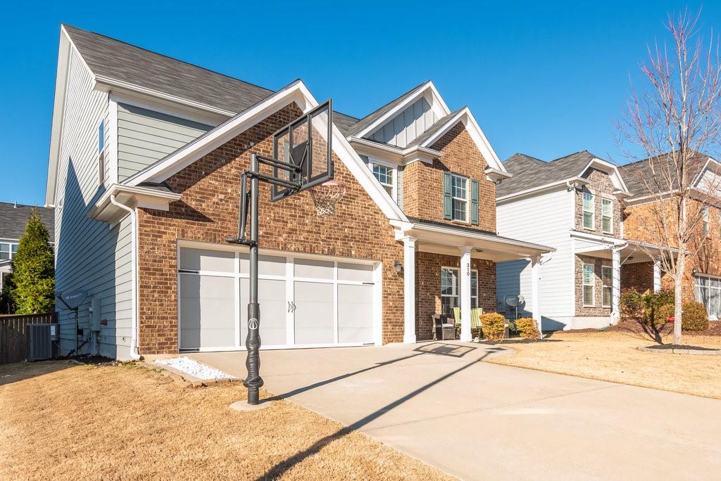 310 Pebblestone Lane