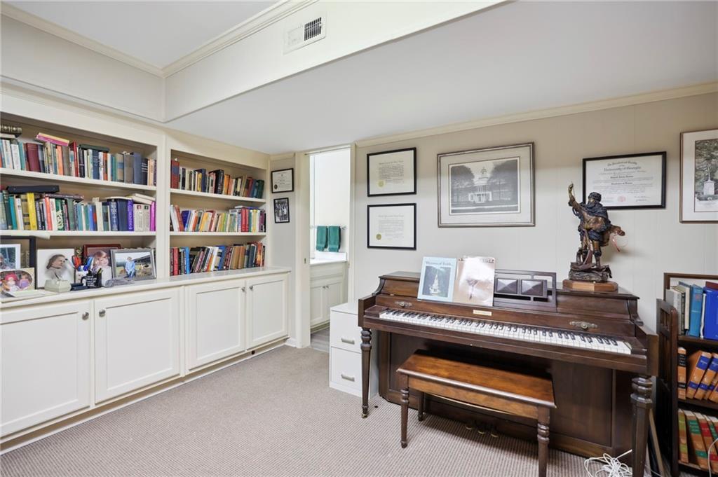 29 Mooregate Square NW