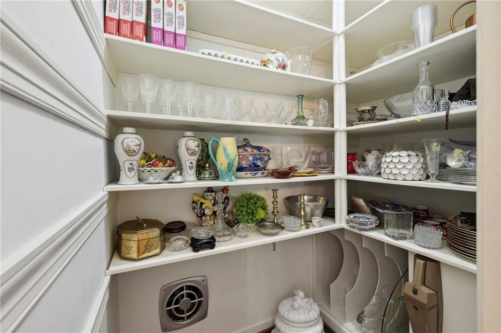 29 Mooregate Square NW