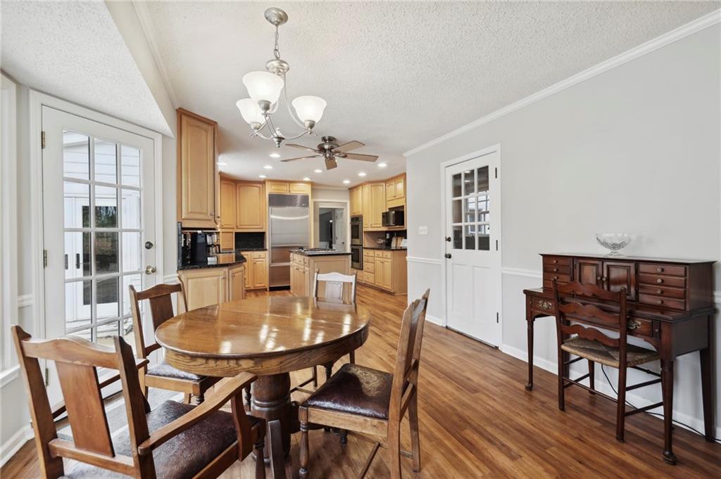 150 River Lake Court