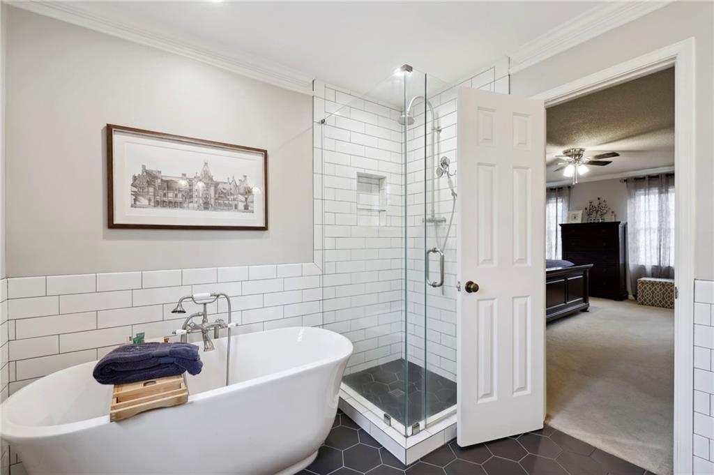 150 River Lake Court