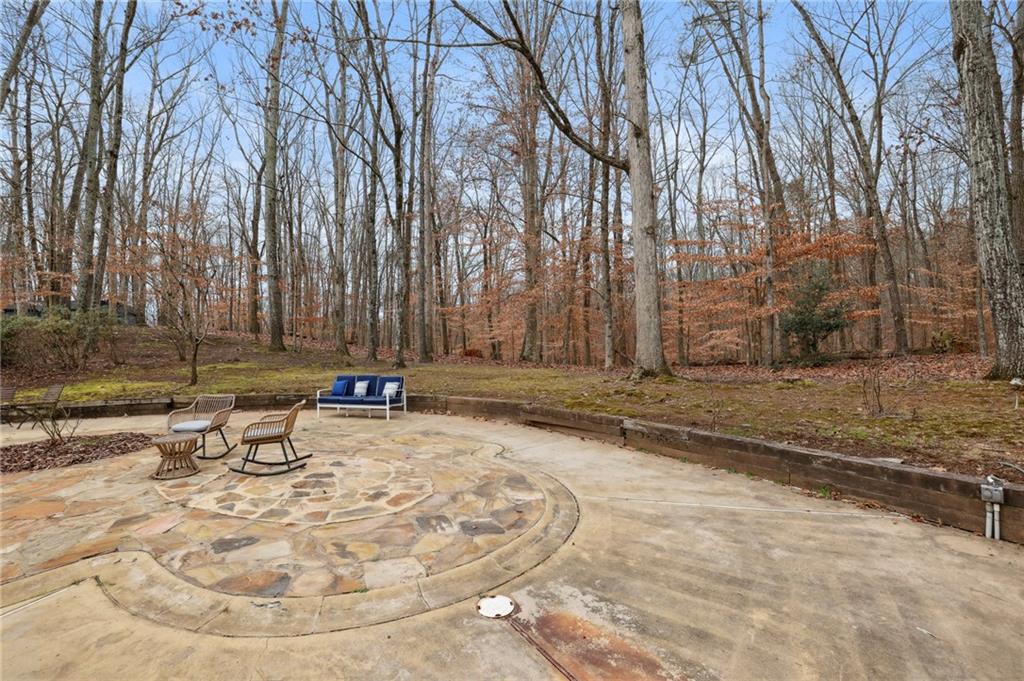 150 River Lake Court