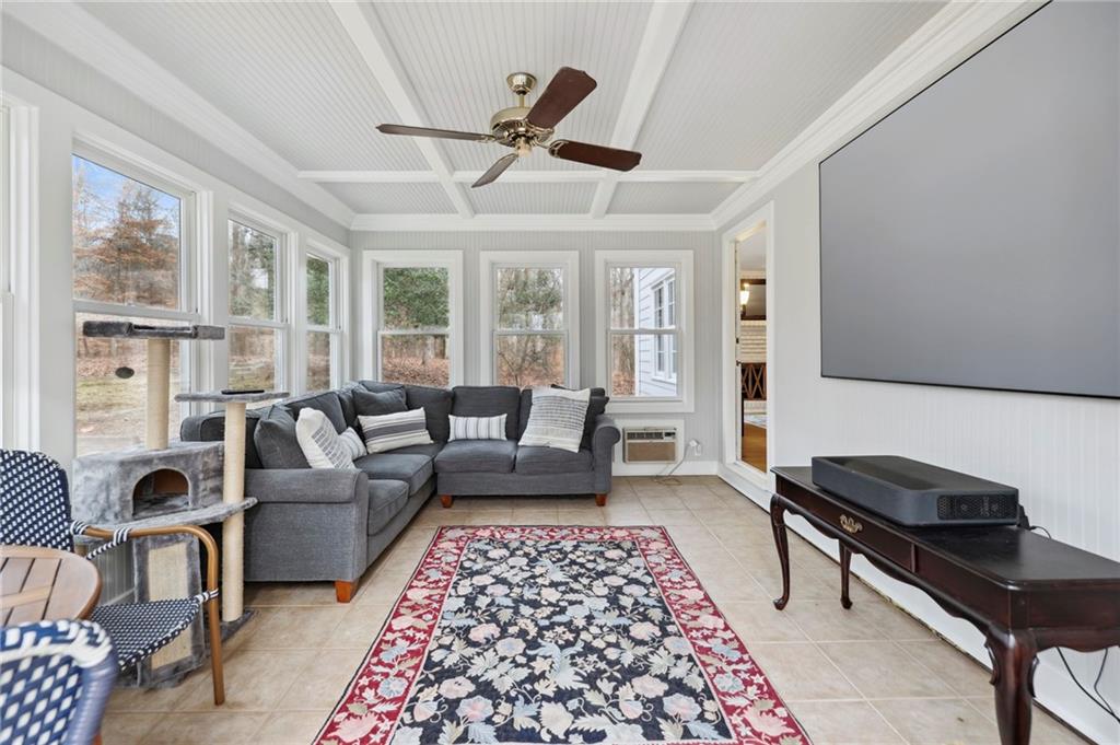 150 River Lake Court